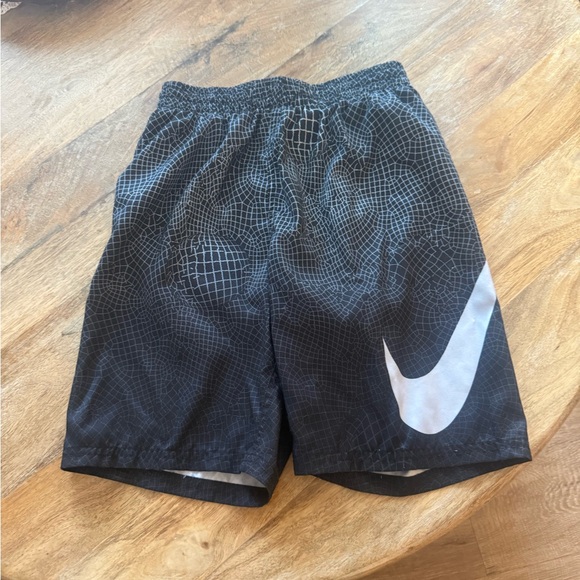 Nike Kids Swim Trunks Black and White - Picture 1 of 1